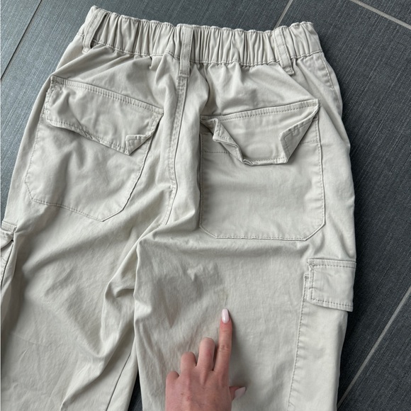 Light sand cargo pants - small - Picture 7 of 8